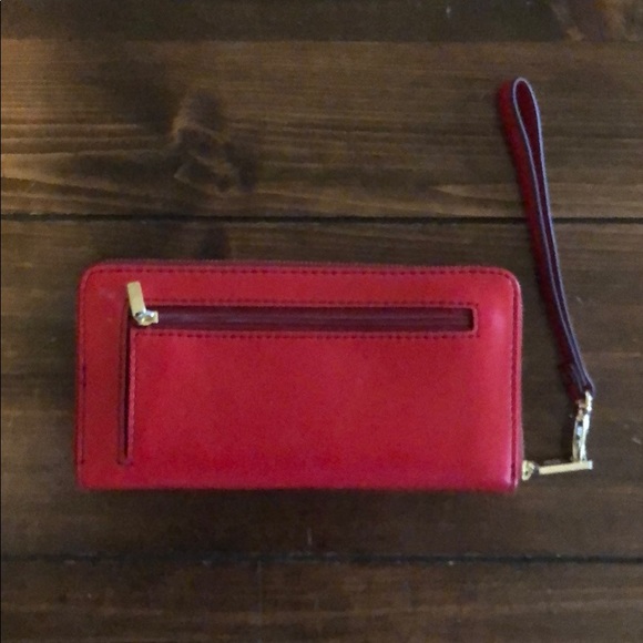 Fossil Red Leather Wristlet/Wallet - Picture 2 of 3